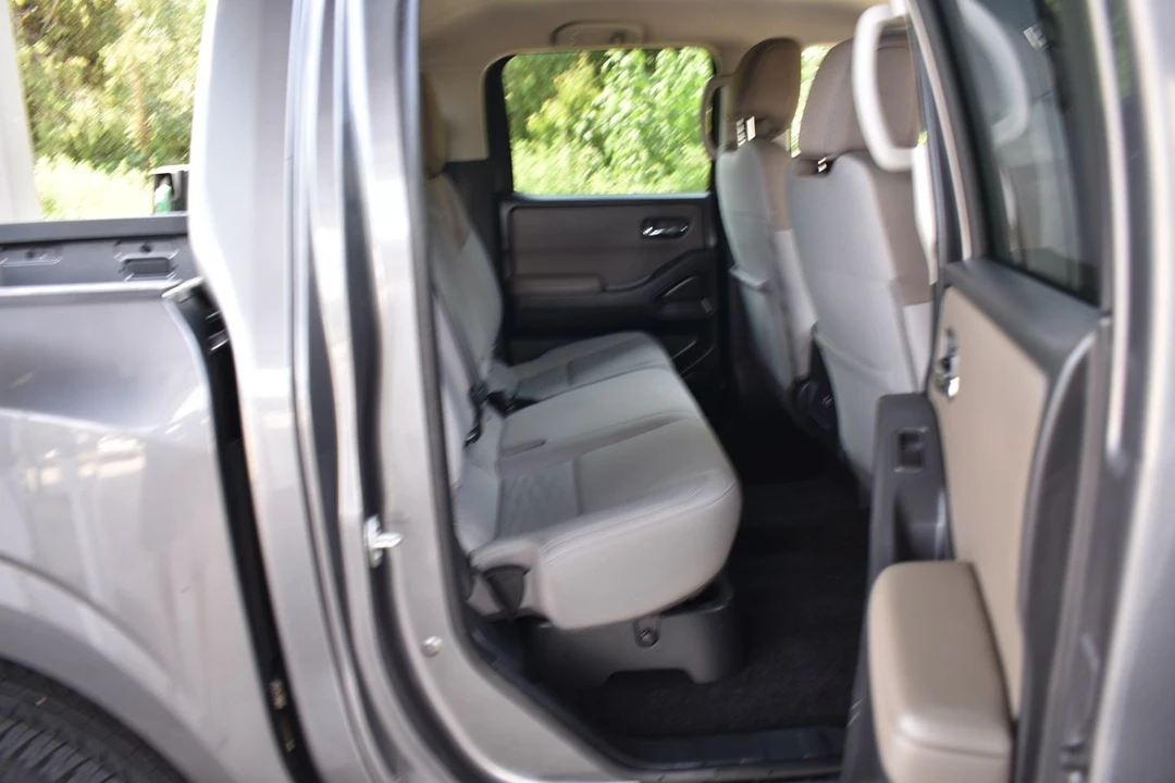 2022 Nissan Frontier 3rd Gen - Image 15 of 21