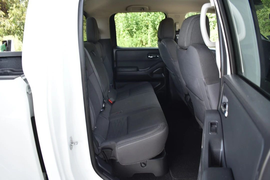2022 Nissan Frontier 3rd Gen - Image 15 of 20