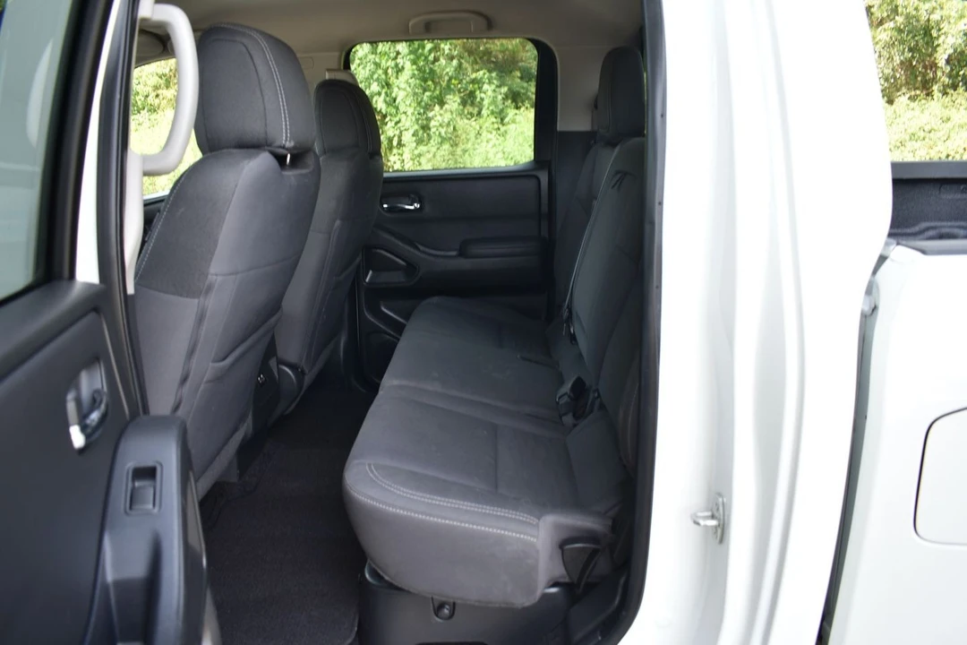 2022 Nissan Frontier 3rd Gen - Image 11 of 20