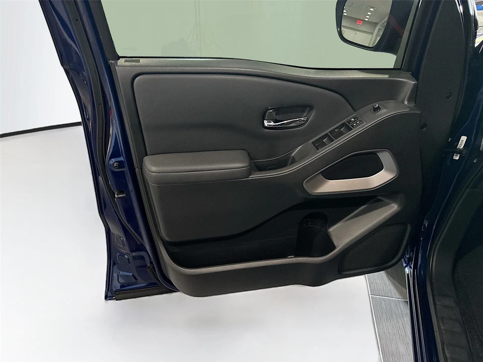 2022 Nissan Frontier 3rd Gen - Image 9 of 16