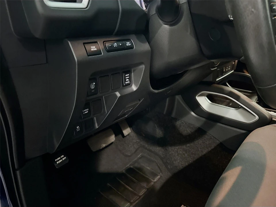 2022 Nissan Frontier 3rd Gen - Image 7 of 21