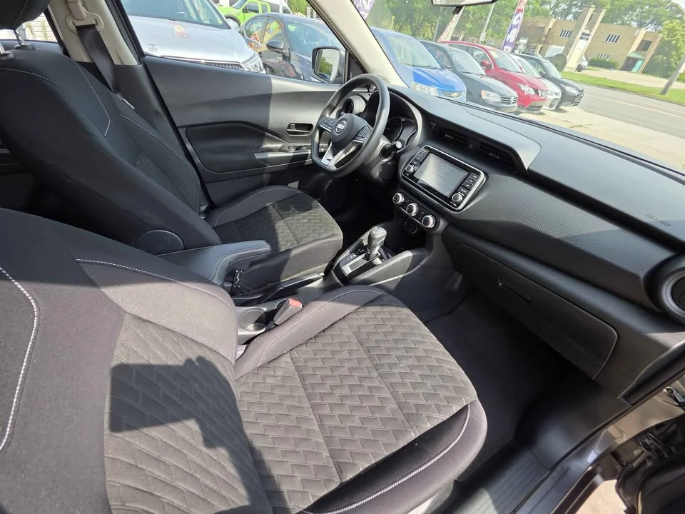 2022 Nissan Kicks - Image 9 of 19