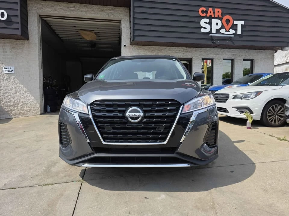 2022 Nissan Kicks - Image 2 of 19