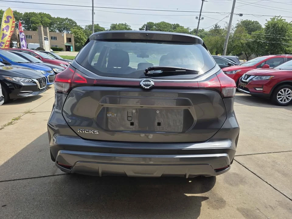 2022 Nissan Kicks - Image 6 of 19