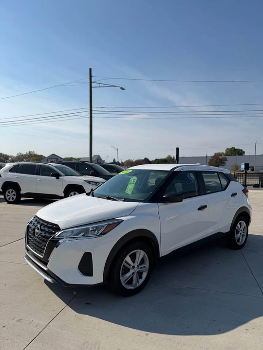 2022 Nissan Kicks - Image 5 of 16