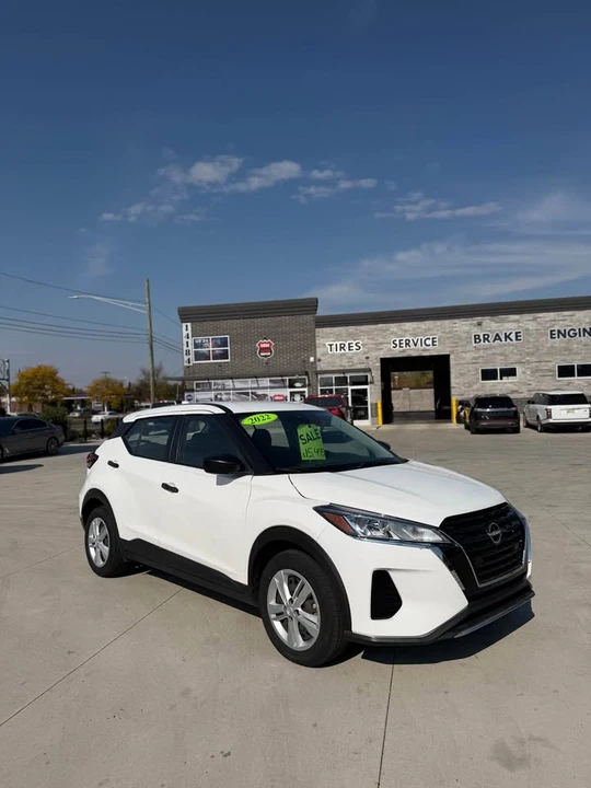 2022 Nissan Kicks - Image 3 of 16