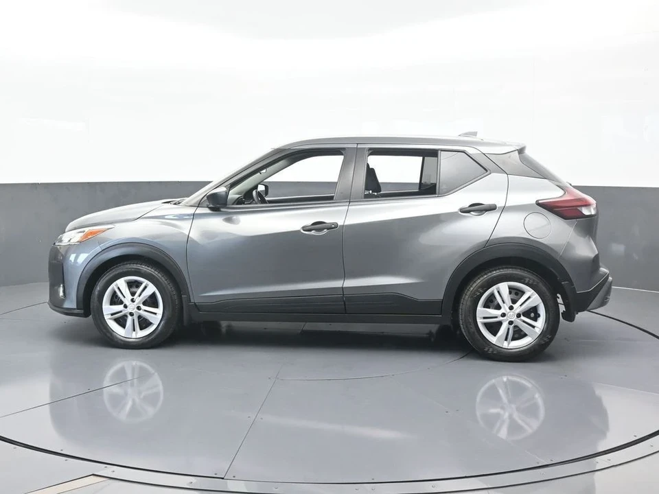 2022 Nissan Kicks - Image 3 of 12
