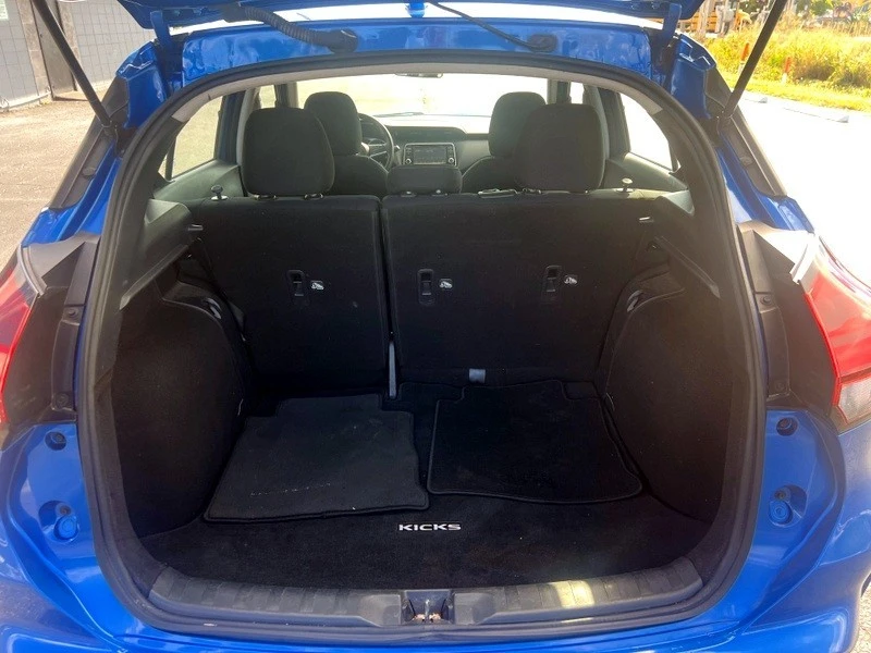 2022 Nissan Kicks - Image 12 of 21