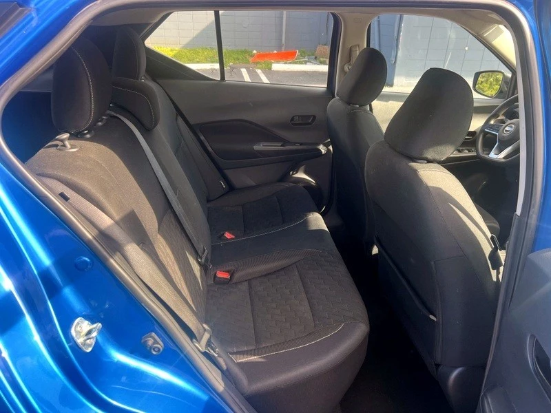 2022 Nissan Kicks - Image 11 of 21
