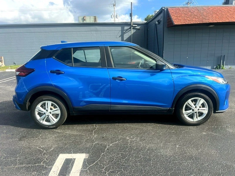2022 Nissan Kicks - Image 9 of 21