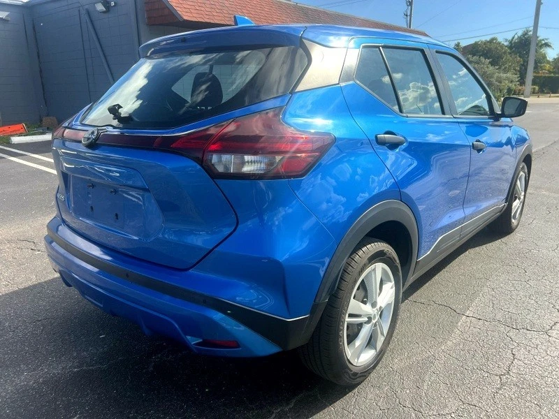 2022 Nissan Kicks - Image 8 of 21