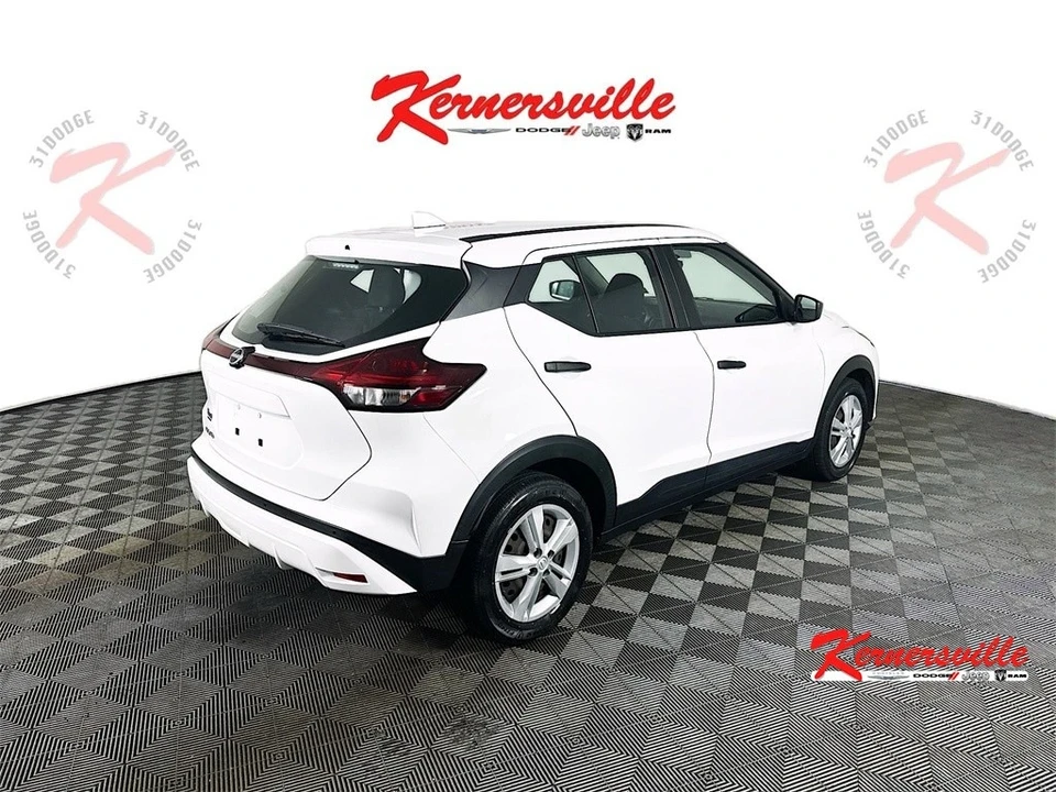 2022 Nissan Kicks - Image 7 of 21