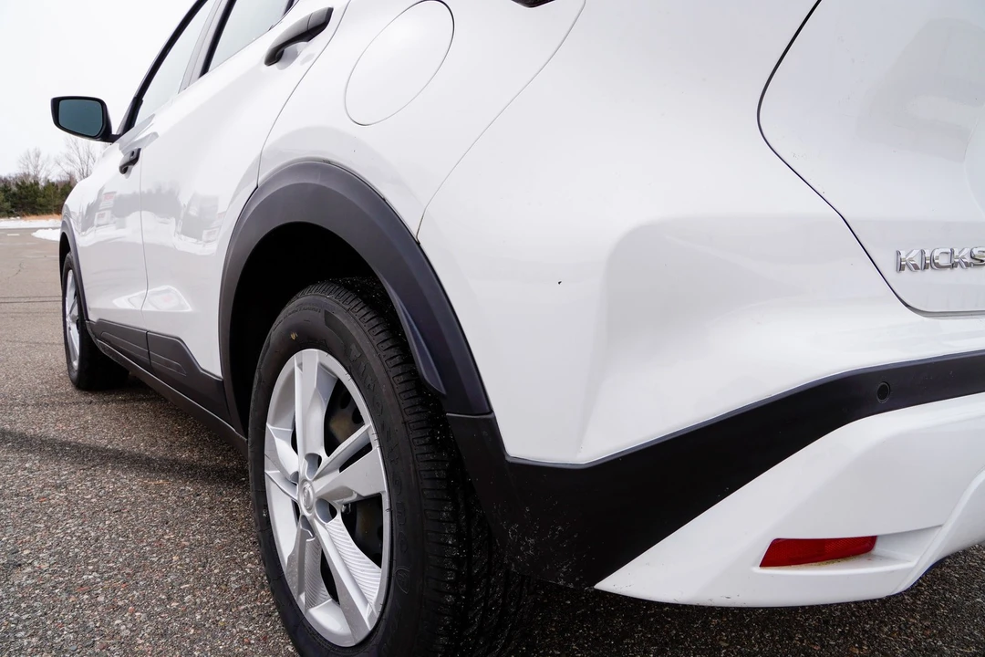 2022 Nissan Kicks - Image 28 of 31