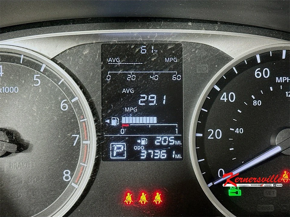 2022 Nissan Kicks - Image 15 of 21