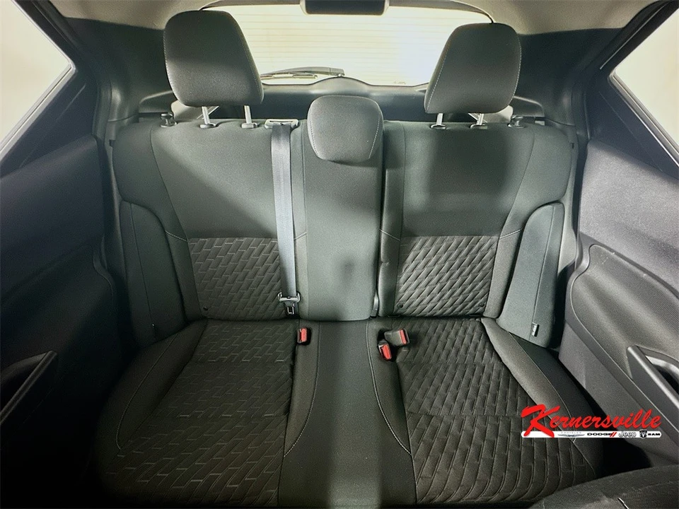 2022 Nissan Kicks - Image 13 of 21