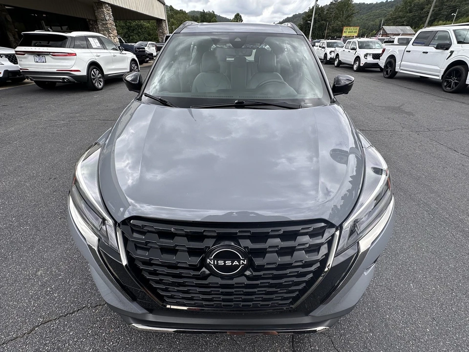 2022 Nissan Kicks - Image 3 of 27