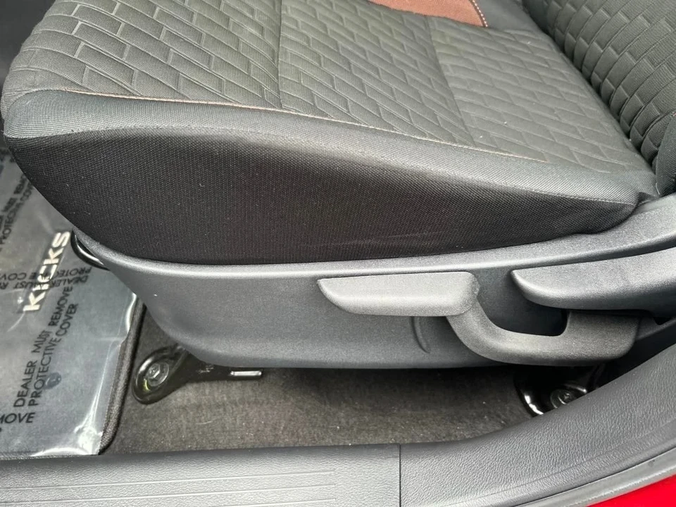 2022 Nissan Kicks - Image 8 of 12