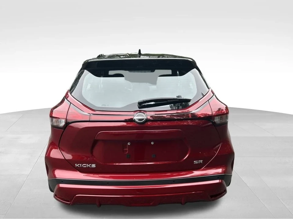 2022 Nissan Kicks - Image 4 of 12