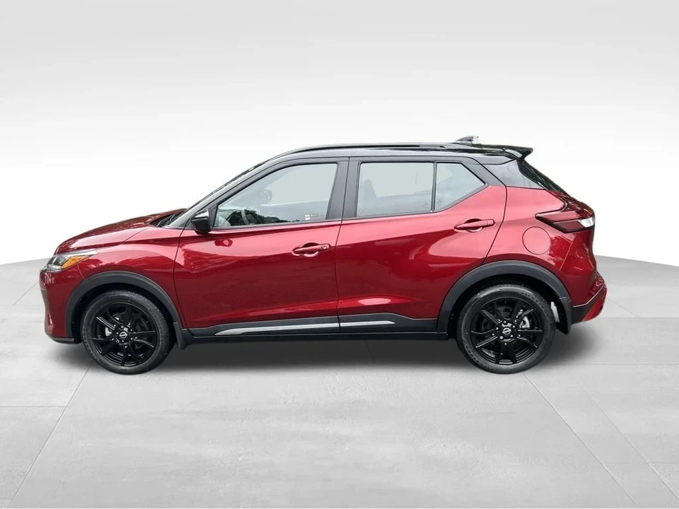 2022 Nissan Kicks - Image 2 of 12