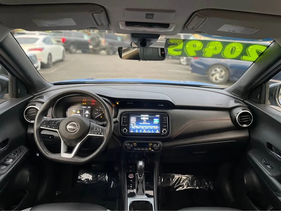 2022 Nissan Kicks - Image 7 of 11
