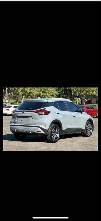2022 Nissan Kicks - Image 3 of 6