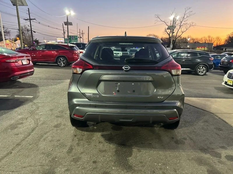 2022 Nissan Kicks - Image 4 of 12
