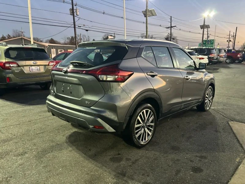 2022 Nissan Kicks - Image 5 of 12