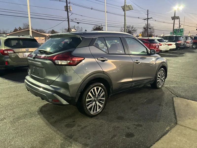 2022 Nissan Kicks - Image 6 of 12