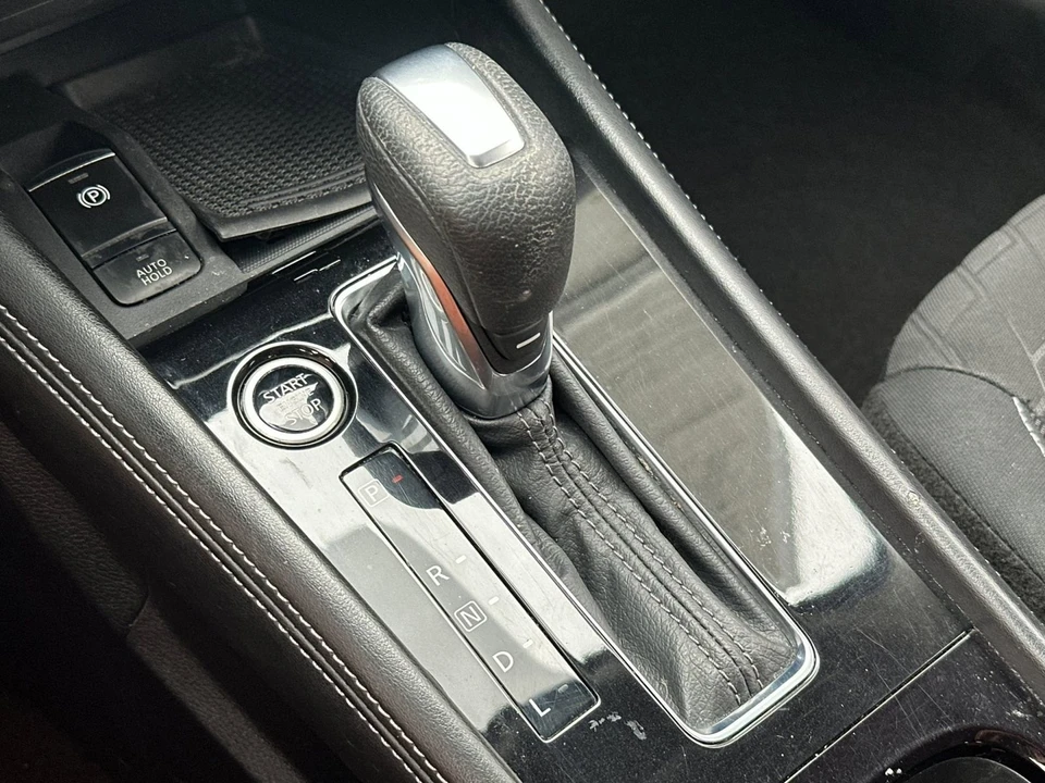 2022 Nissan Kicks - Image 21 of 31