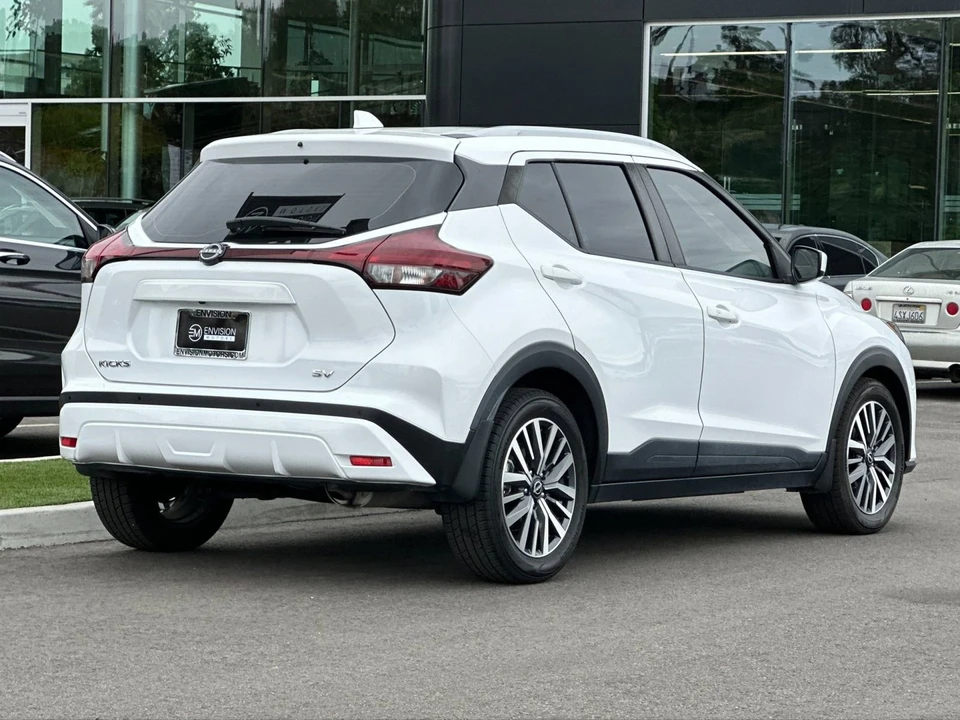 2022 Nissan Kicks - Image 3 of 31