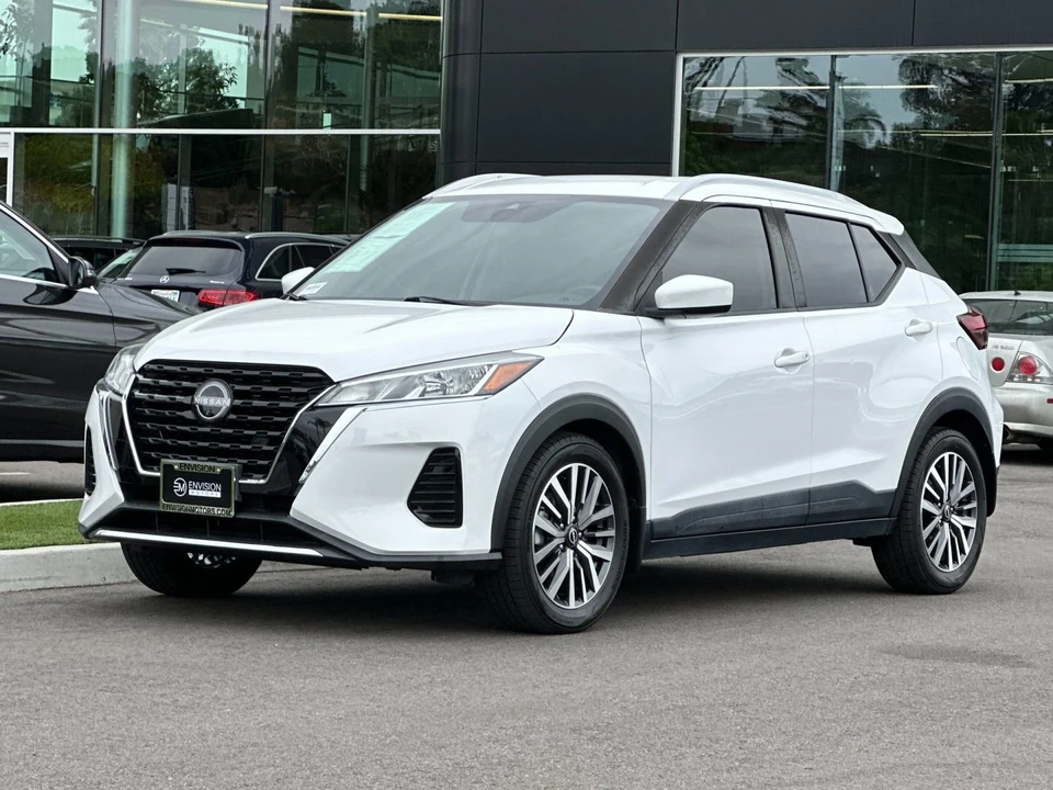2022 Nissan Kicks - Image 7 of 31