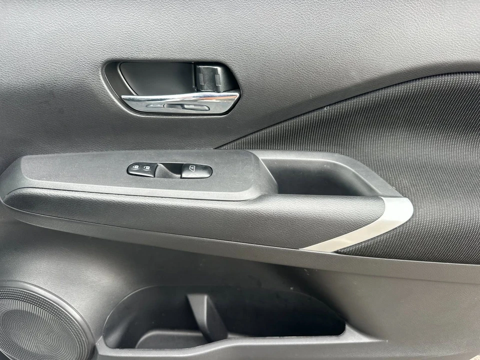 2022 Nissan Kicks - Image 17 of 31