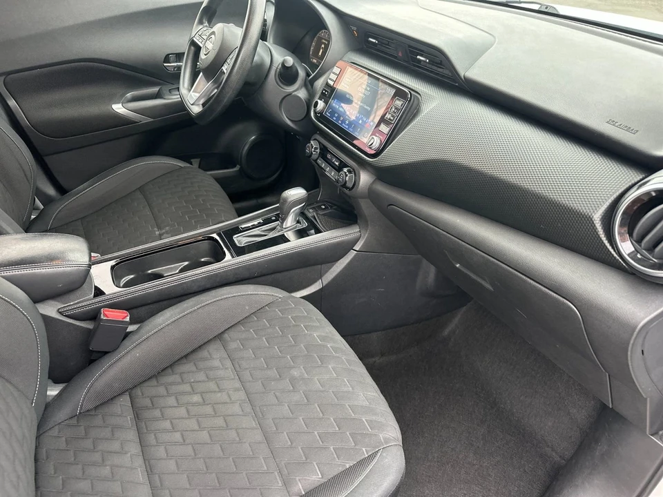 2022 Nissan Kicks - Image 15 of 31