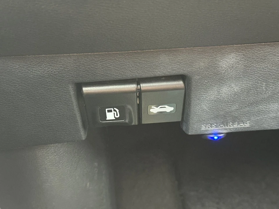 2022 Nissan Kicks - Image 28 of 31