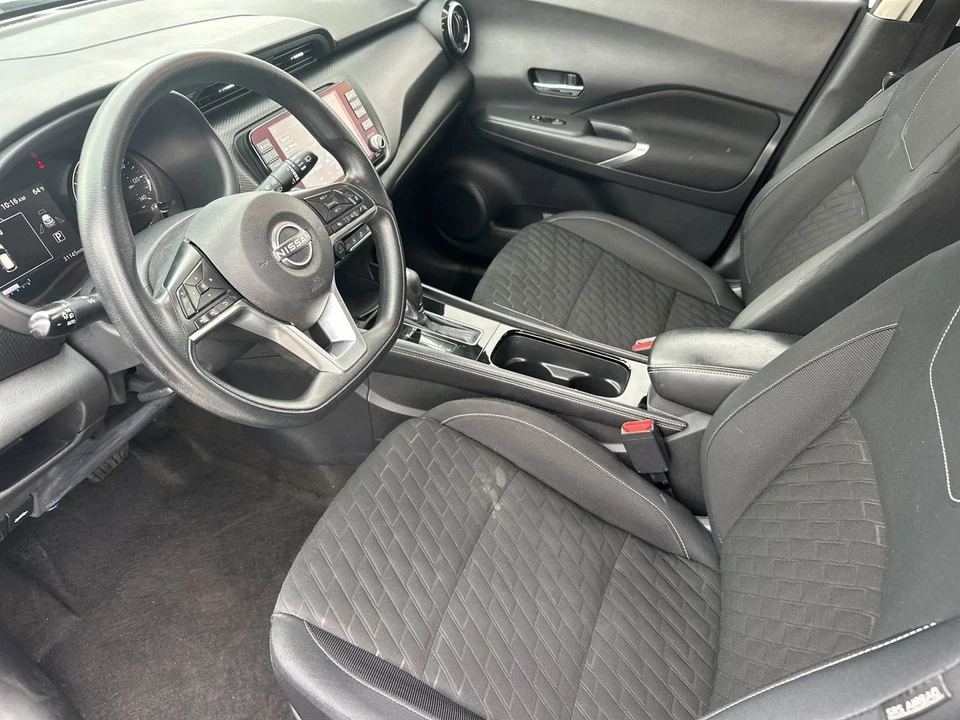 2022 Nissan Kicks - Image 10 of 31
