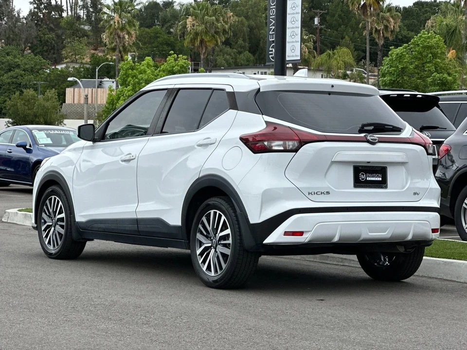 2022 Nissan Kicks - Image 5 of 31