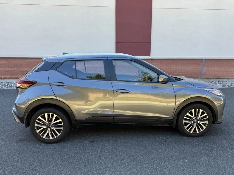 2022 Nissan Kicks - Image 4 of 12