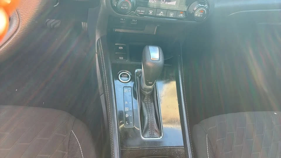 2022 Nissan Kicks - Image 15 of 20