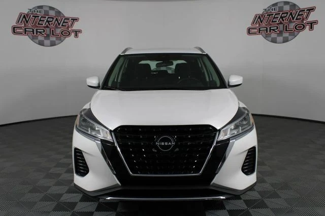 2022 Nissan Kicks - Image 2 of 12
