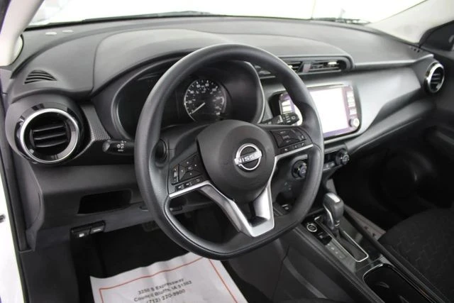 2022 Nissan Kicks - Image 10 of 12