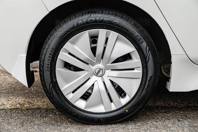 2022 Nissan Leaf - Image 9 of 12