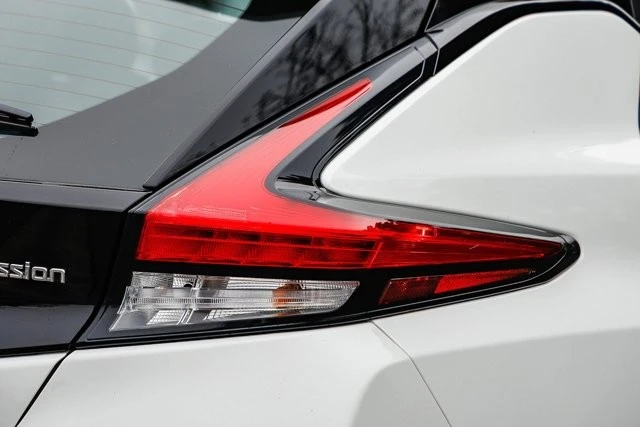 2022 Nissan Leaf - Image 8 of 12