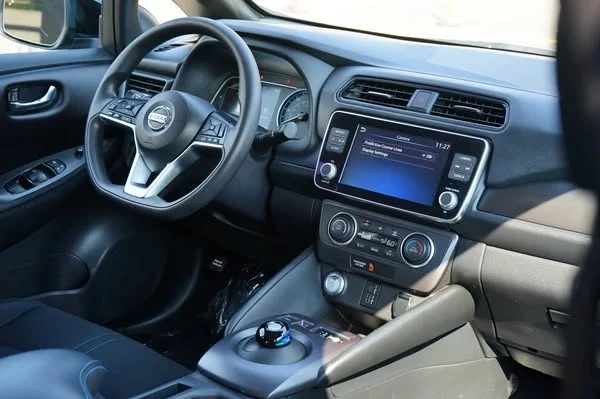 2022 Nissan Leaf - Image 5 of 17