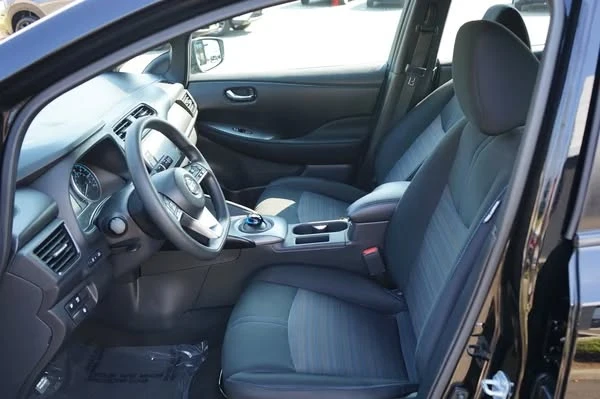 2022 Nissan Leaf - Image 12 of 17
