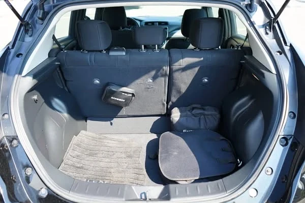 2022 Nissan Leaf - Image 16 of 17
