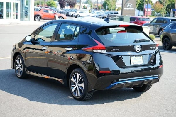 2022 Nissan Leaf - Image 2 of 17
