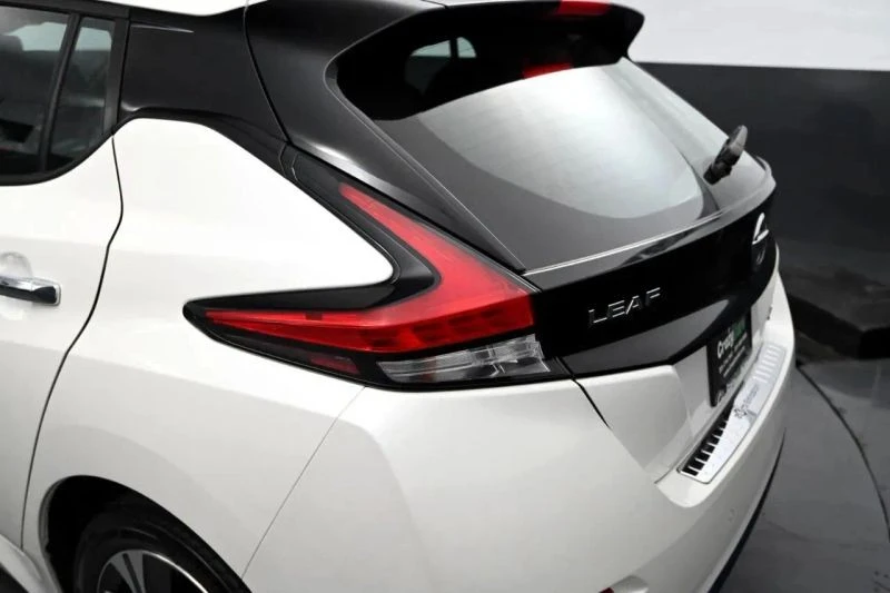 2022 Nissan Leaf - Image 8 of 12