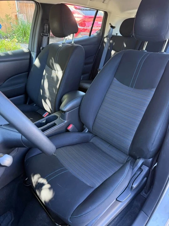 2022 Nissan Leaf - Image 4 of 10