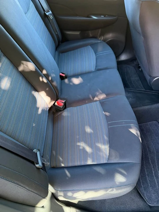 2022 Nissan Leaf - Image 7 of 10