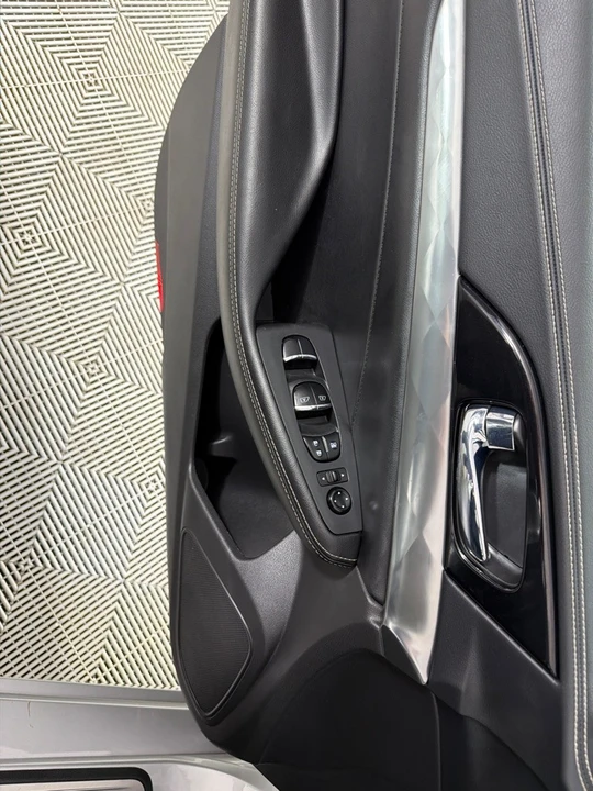 2022 Nissan Maxima 8th Gen - Image 9 of 21